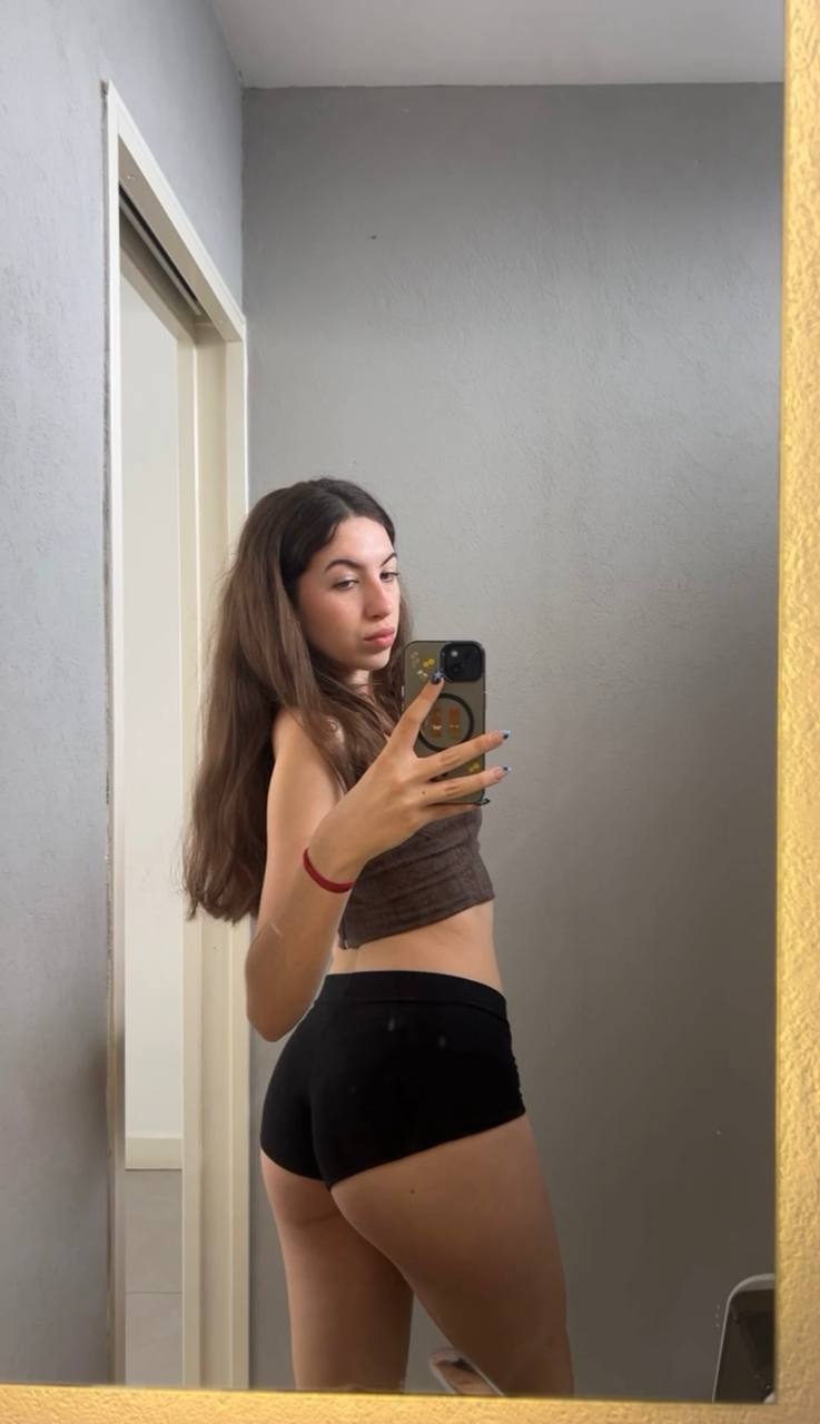 Amber in her underwear in Sao Jose do Rio Preto