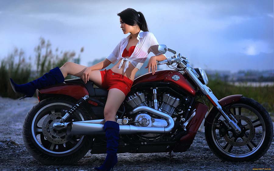 Beautiful girls and motorcycles in Sao Jose do Rio Preto