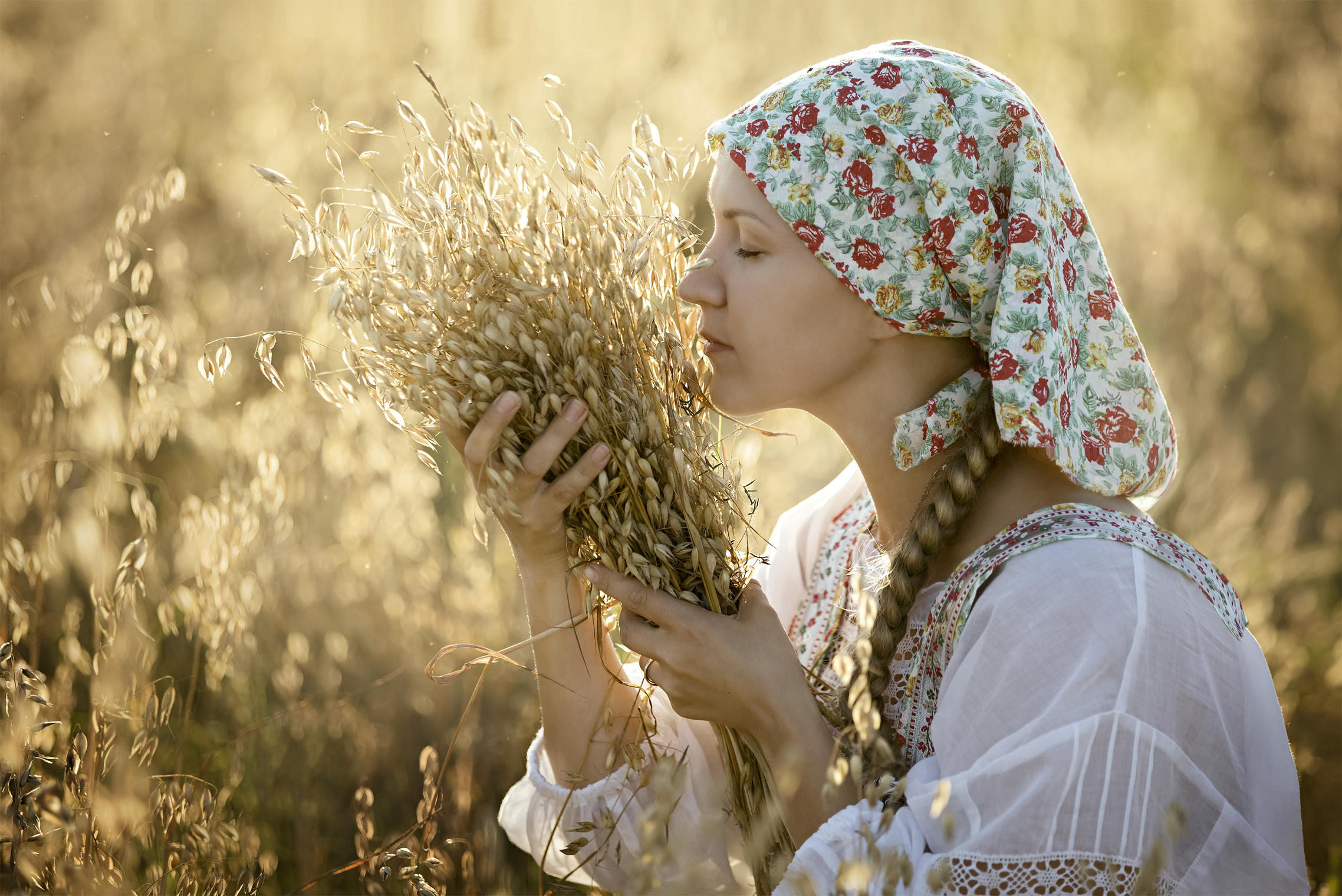 Photo Women in Slavic costumes in Sao Jose do Rio Preto
